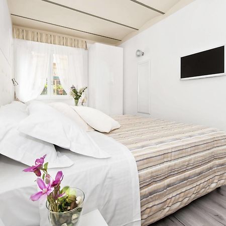 White Rooms Colosseo Рим Екстериор снимка