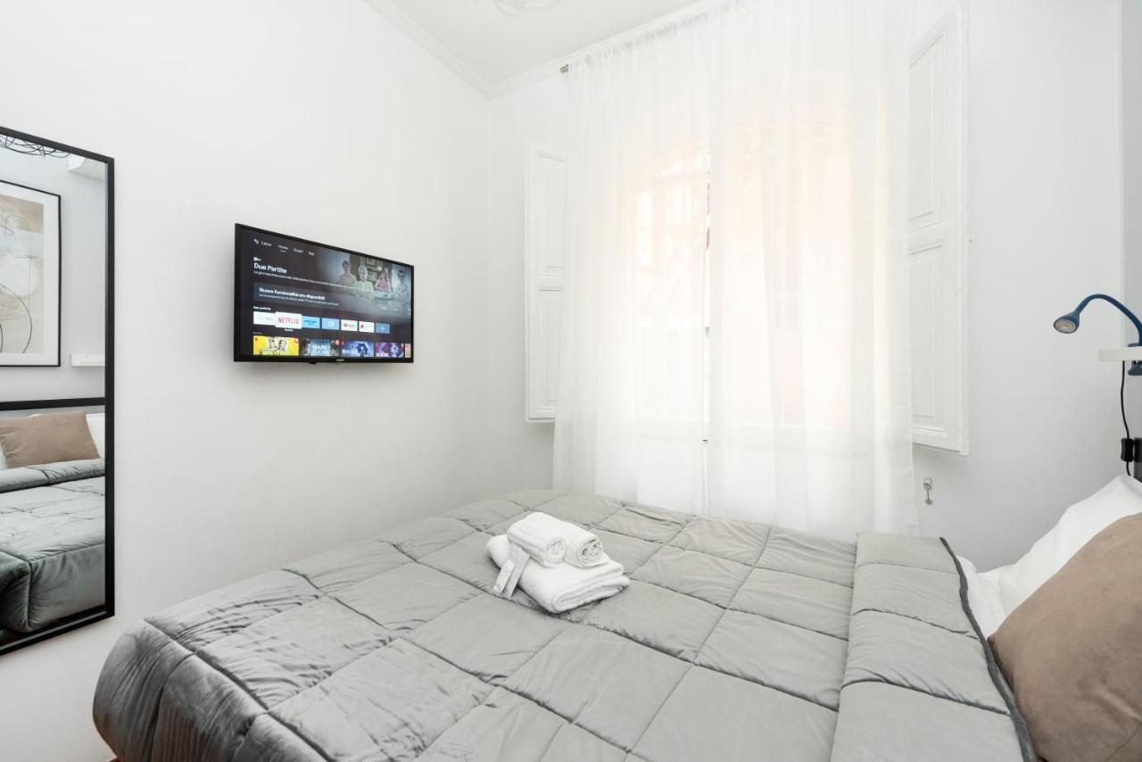 White Rooms Colosseo Рим Екстериор снимка