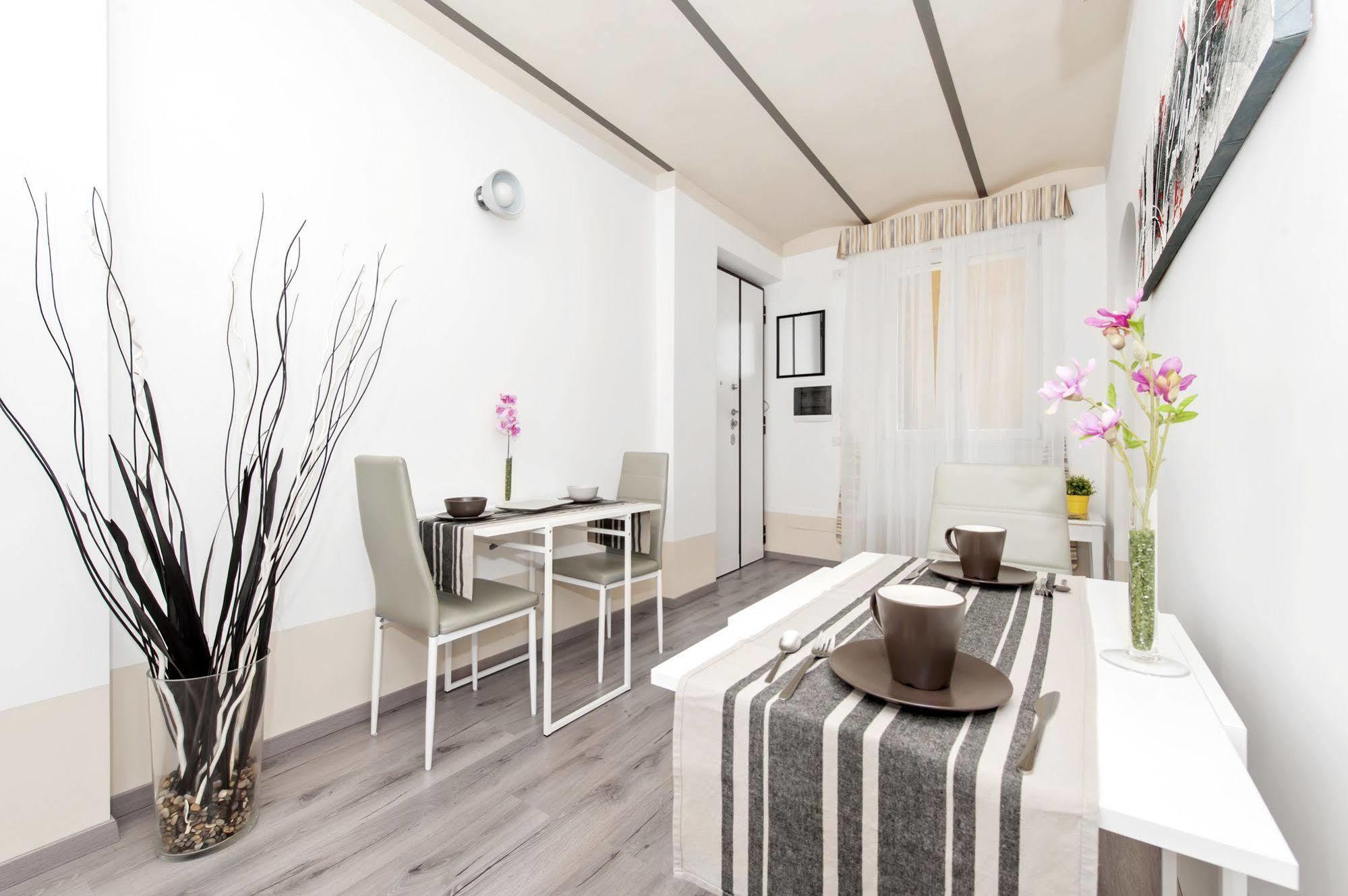 White Rooms Colosseo Рим Екстериор снимка